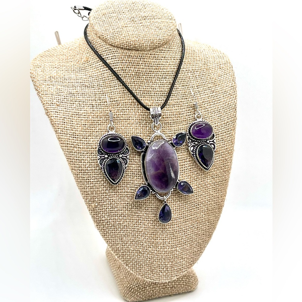 Purple Amethyst & Glass Pendant & Earrings Set - Picture 16 of 16